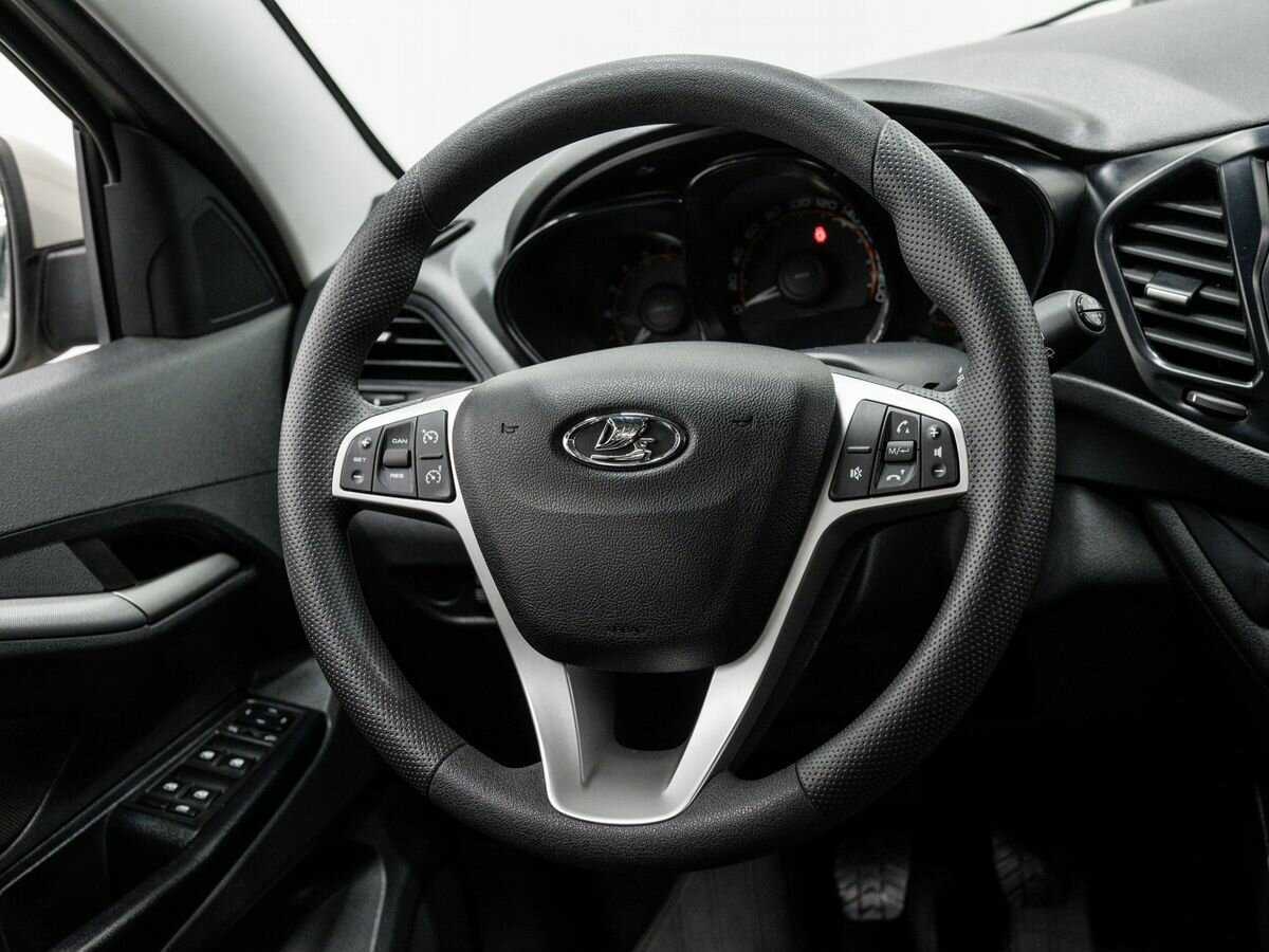 Lada (ВАЗ) Vesta 2019 года с пробегом. Фото: #11