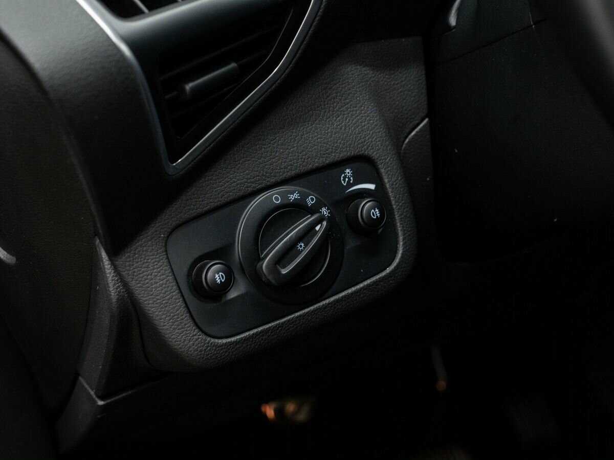 Б/У Форд Куга 2015 года. Фото: #16