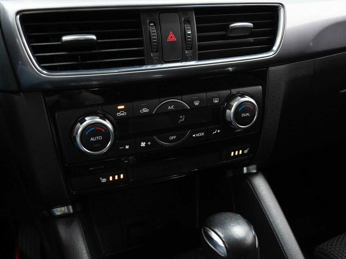 Б/У Мазда Ц-Икс-5 2015 года. Фото: #19