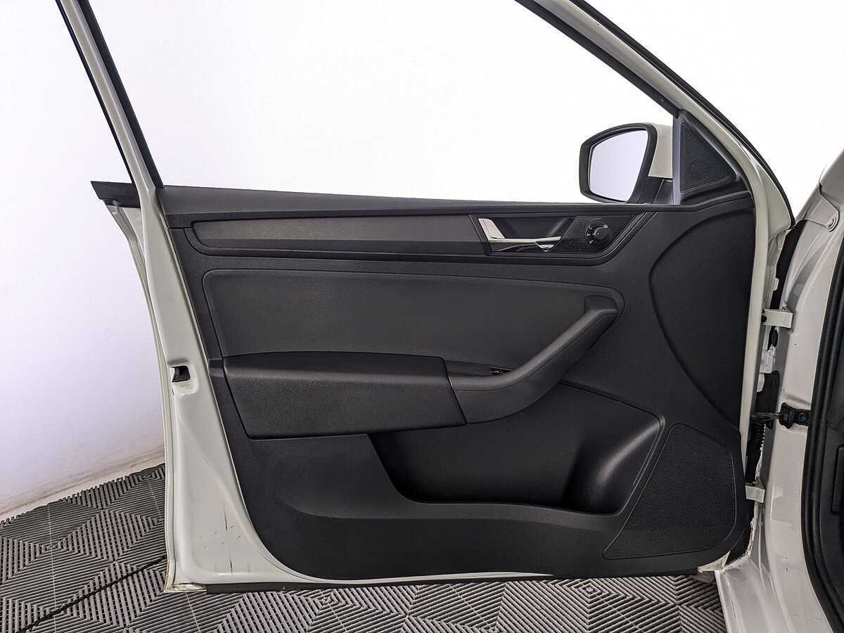 Б/У Шкода Рапид 2019 года. Фото: #15