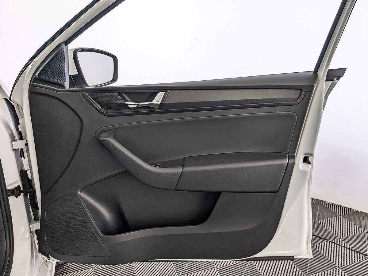 Б/У Шкода Рапид 2019 года. Фото: #21