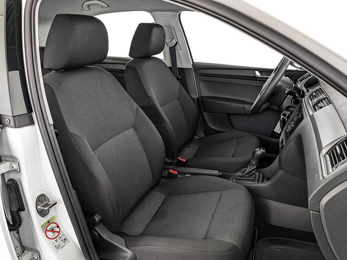 Б/У Шкода Рапид 2019 года. Фото: #20