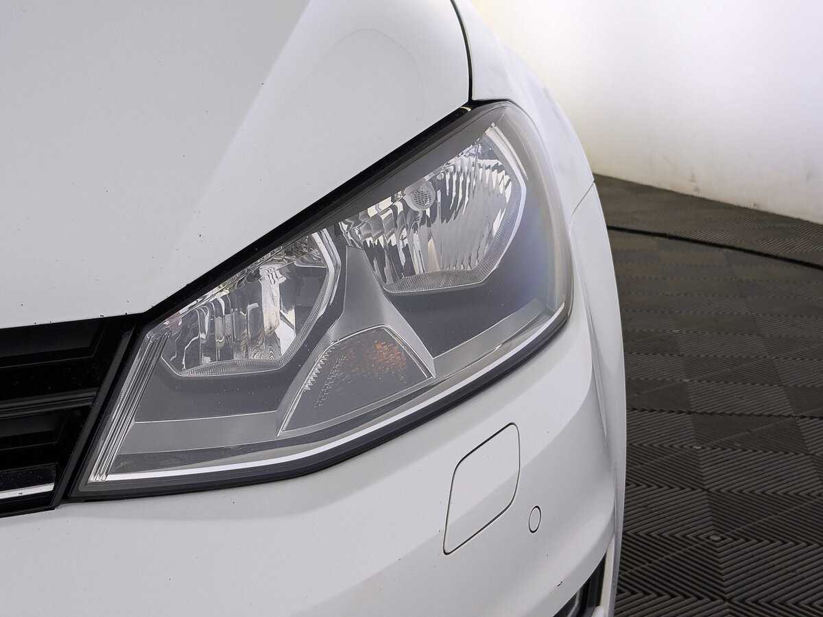 Б/У Фольксваген Гольф 2014 года. Фото: #10