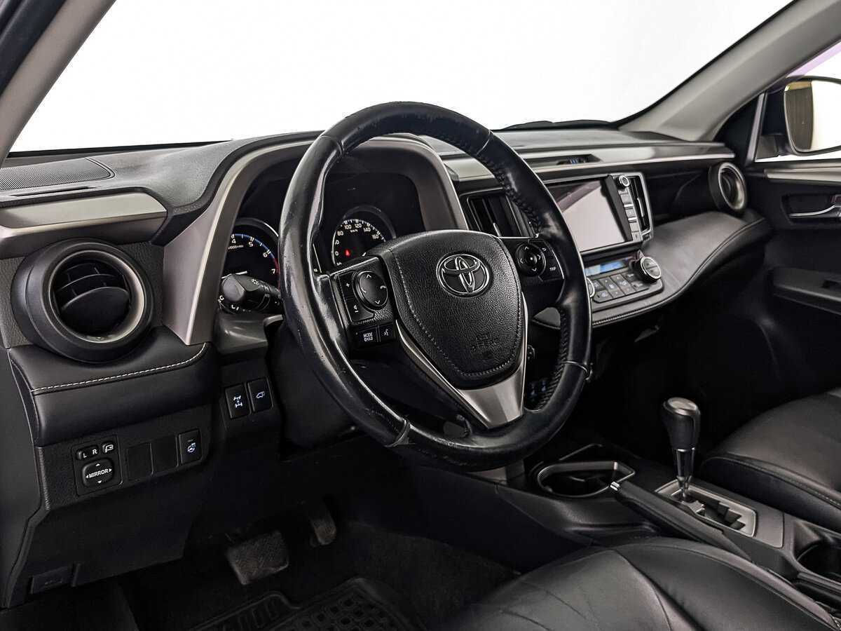 Toyota RAV4 2018 года с пробегом. Фото: #12