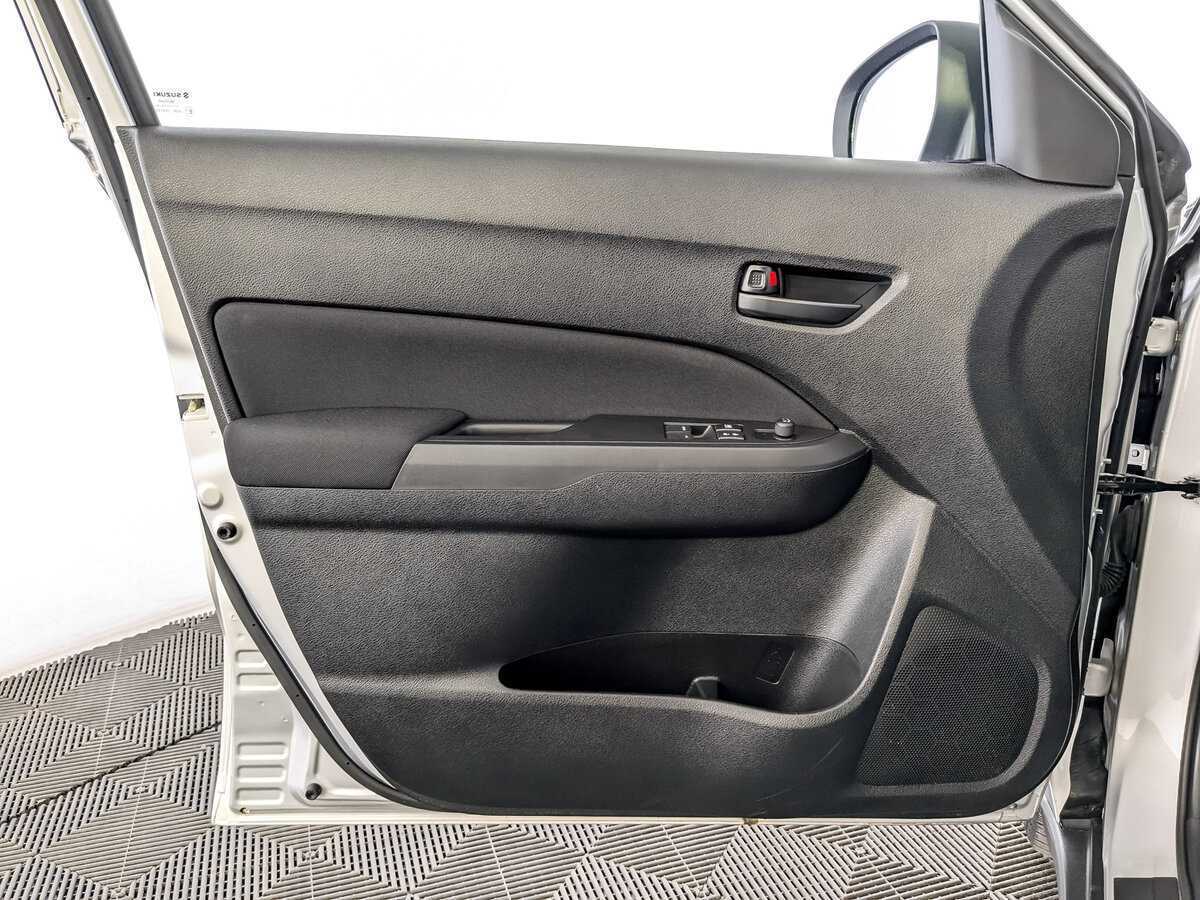 Б/У Сузуки Витара 2021 года. Фото: #18