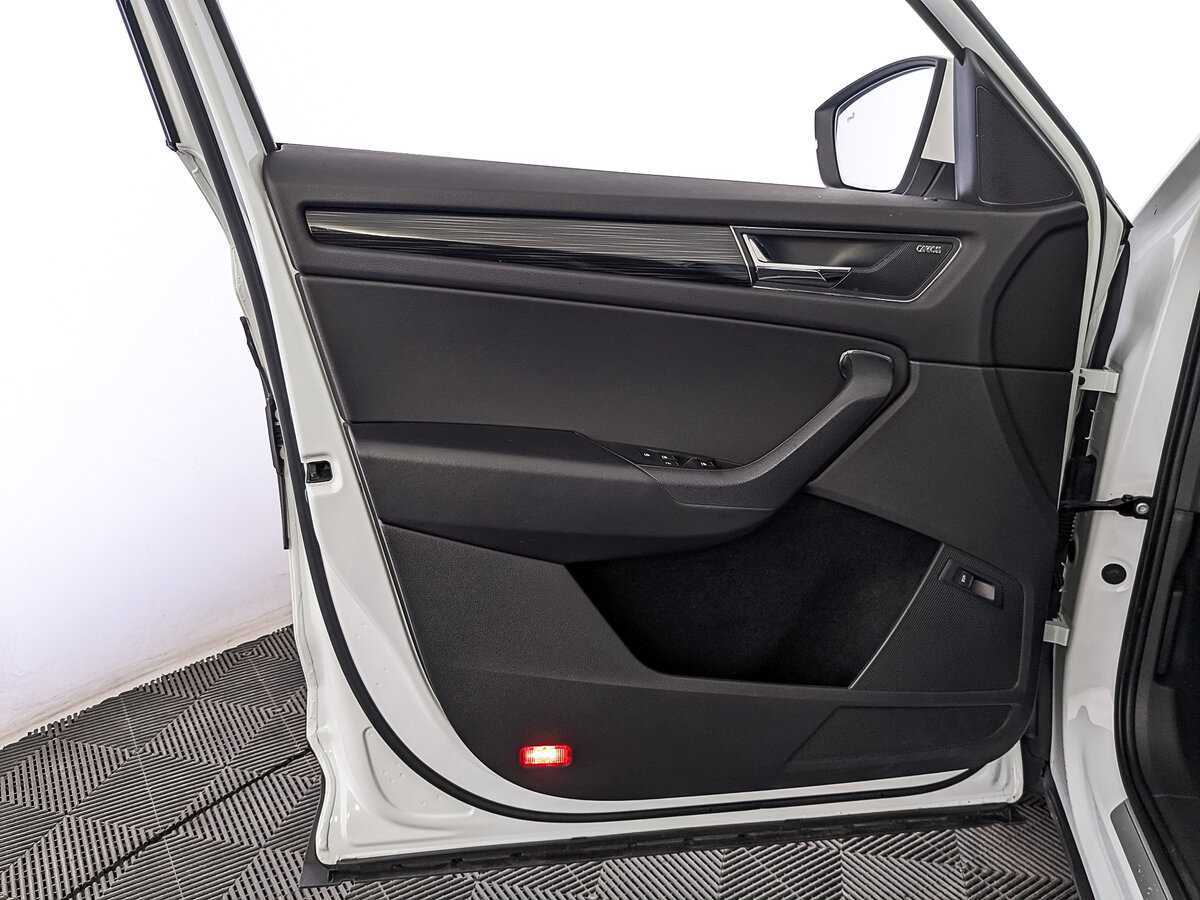 Б/У Шкода Кодиак 2017 года. Фото: #18