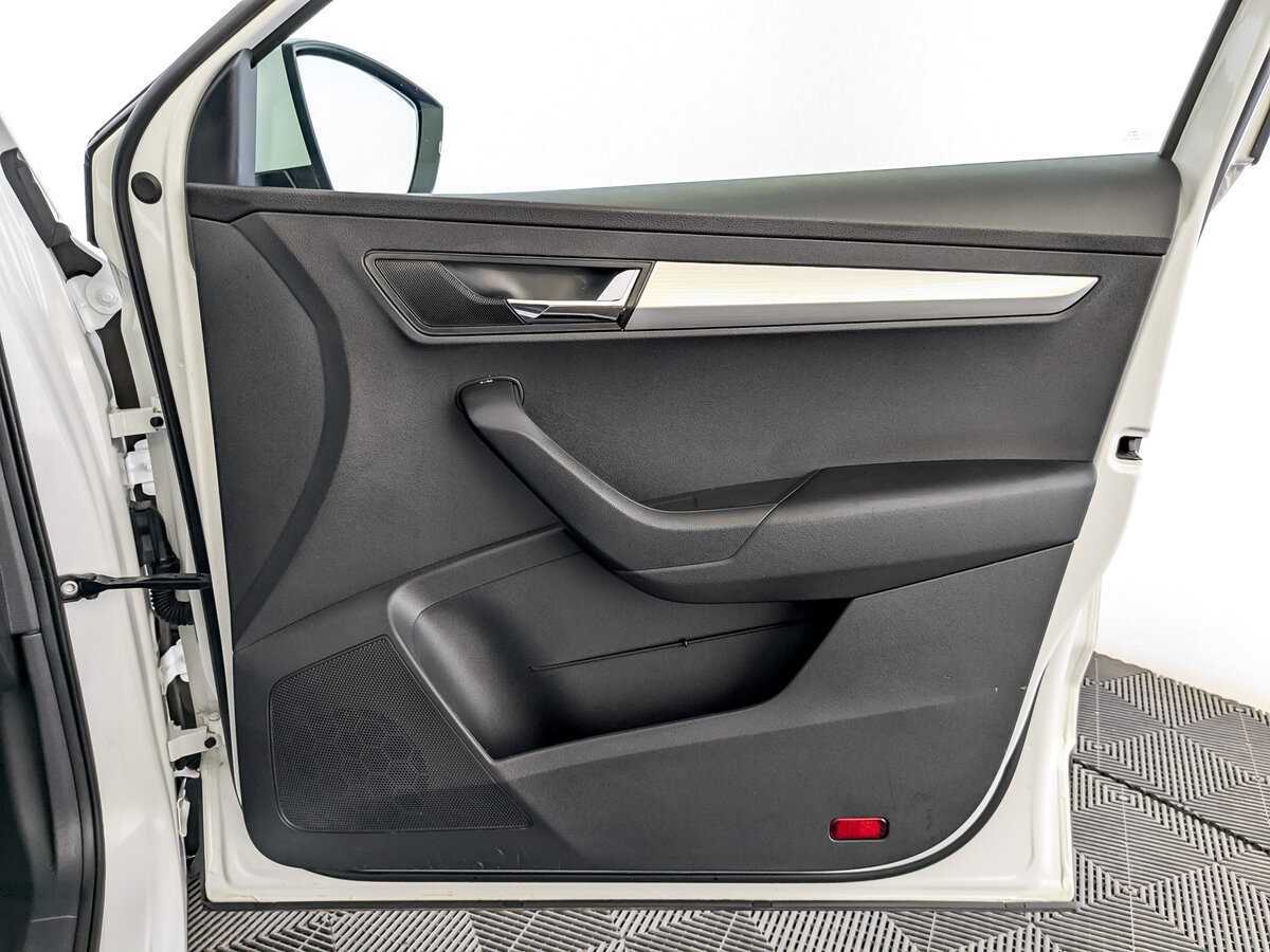 Б/У Шкода Карок 2021 года. Фото: #23