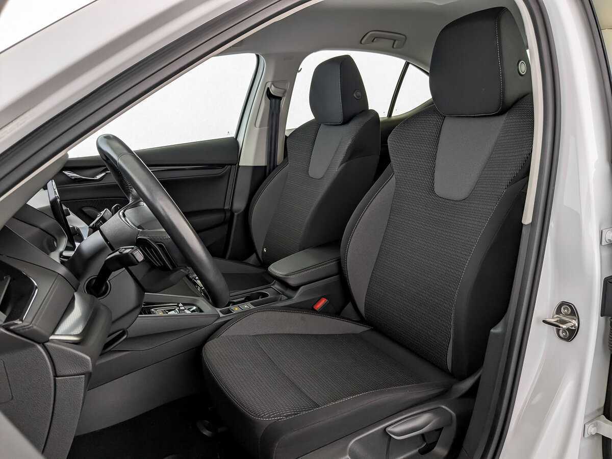 Б/У Шкода Октавия 2021 года. Фото: #19