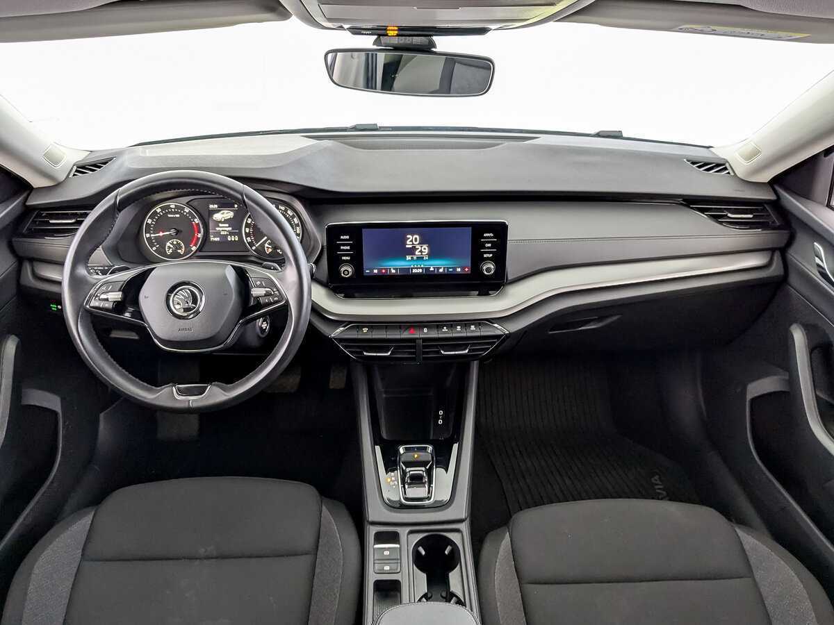 Б/У Шкода Октавия 2021 года. Фото: #13