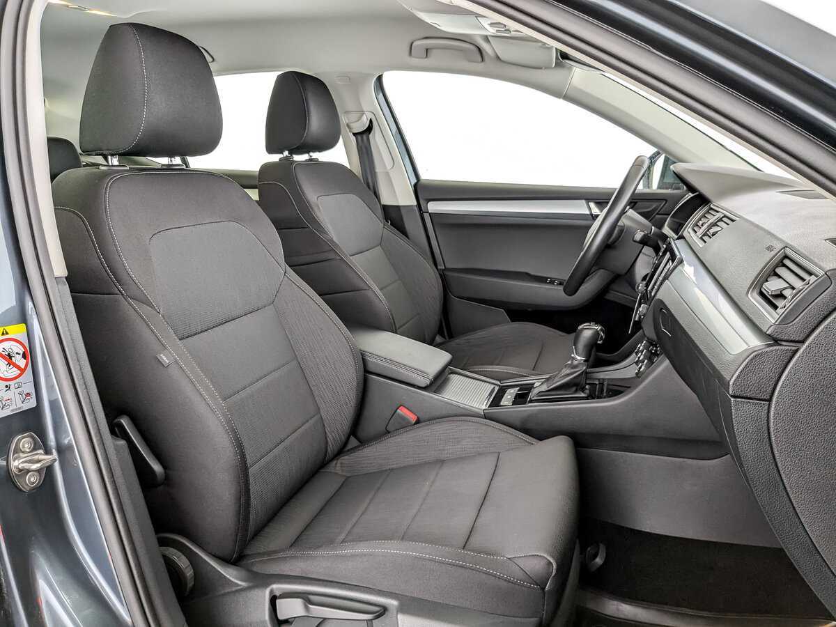 Б/У Шкода Суперб 2018 года. Фото: #21