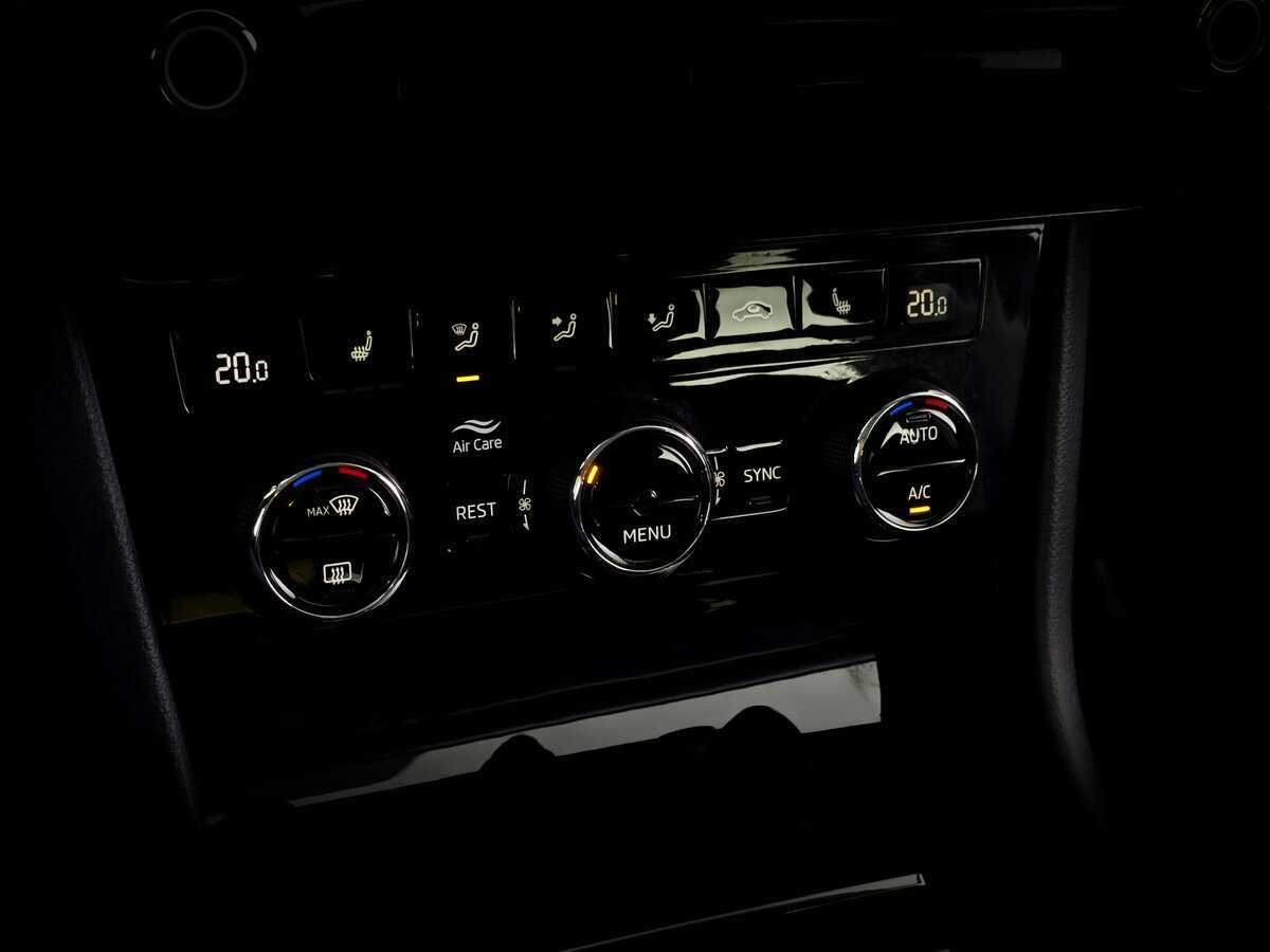 Б/У Шкода Суперб 2018 года. Фото: #23