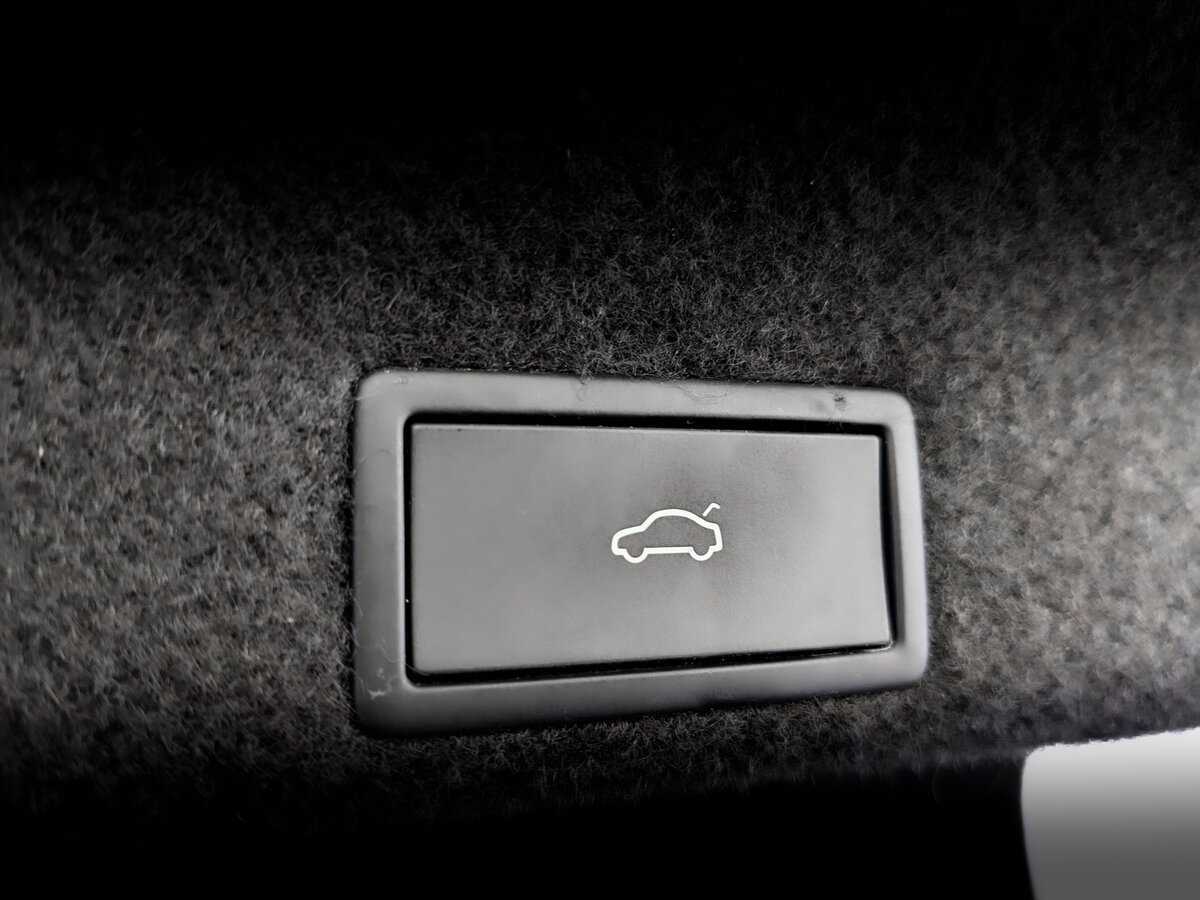 Volkswagen Passat 2021 года с пробегом. Фото: #25