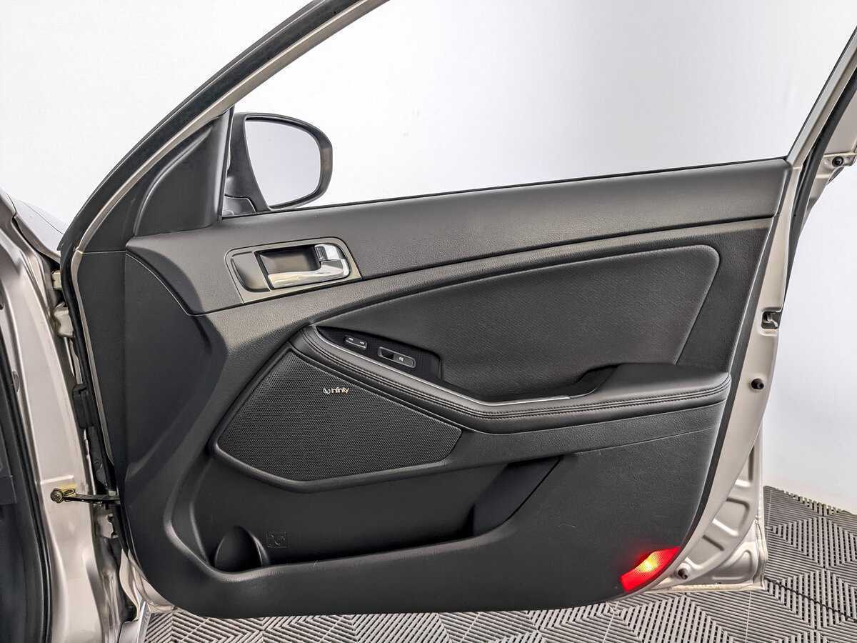 Б/У Киа Оптима 2014 года. Фото: #24