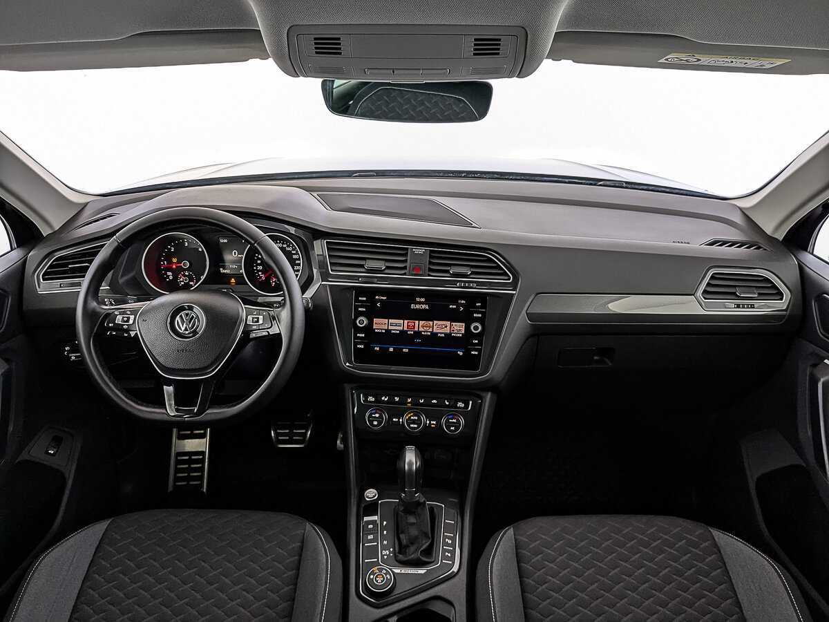 Б/У Фольксваген Тигуан 2018 года. Фото: #13