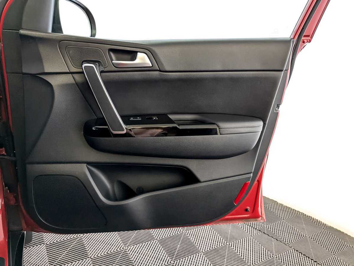 Б/У Киа Спортейдж 2021 года. Фото: #23