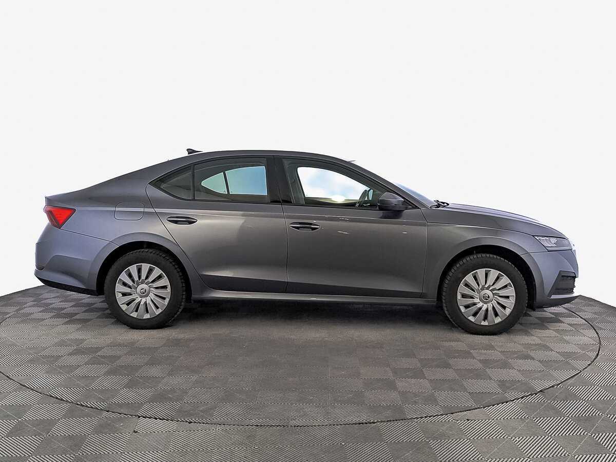 Skoda Octavia 2021 года с пробегом. Фото: #3