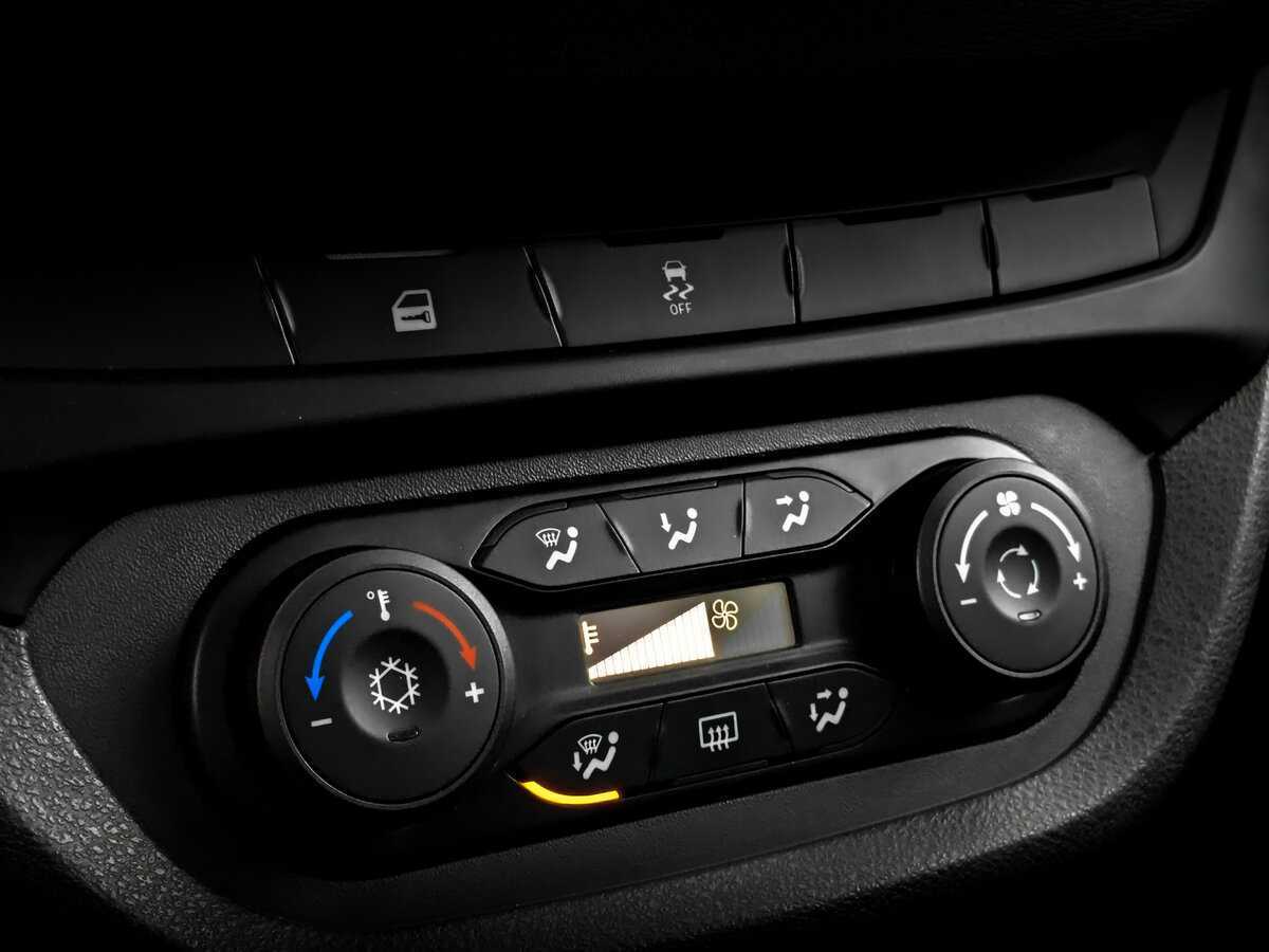 Lada (ВАЗ) Vesta 2019 года с пробегом. Фото: #24