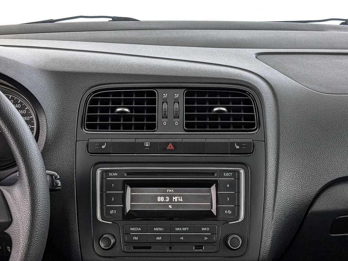 Б/У Фольксваген Поло 2015 года. Фото: #16