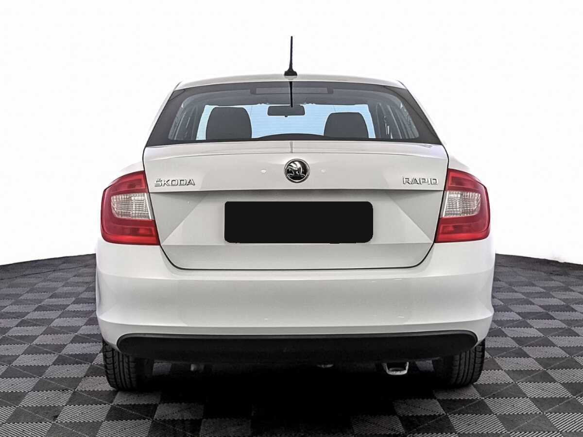 Б/У Шкода Рапид 2017 года. Фото: #5