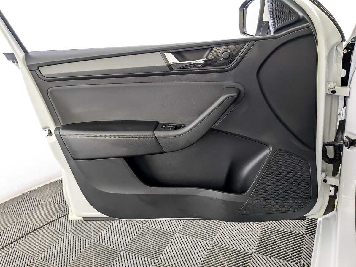 Б/У Шкода Рапид 2020 года. Фото: #15