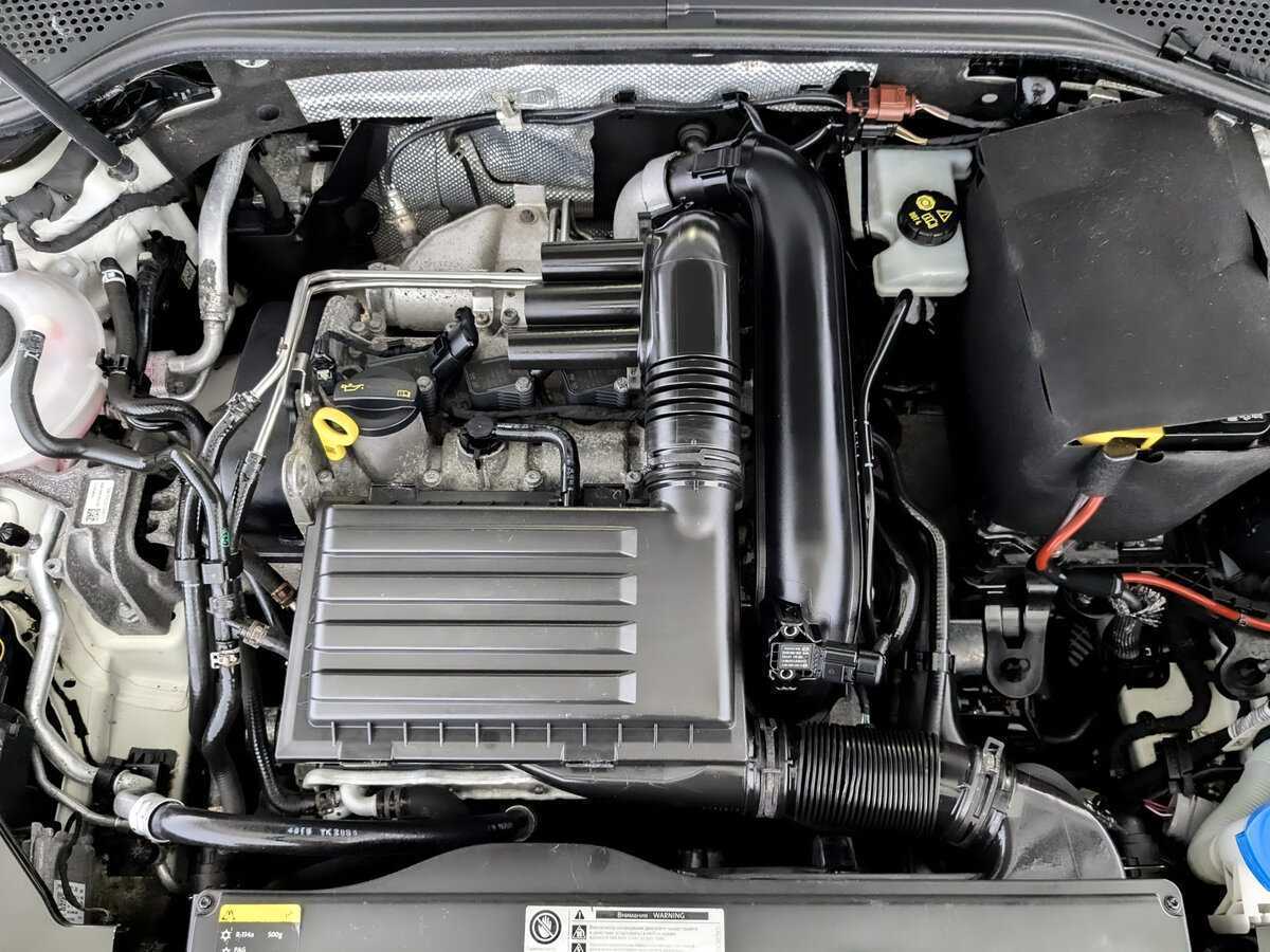 Б/У Фольксваген Пассат 2016 года. Фото: #8