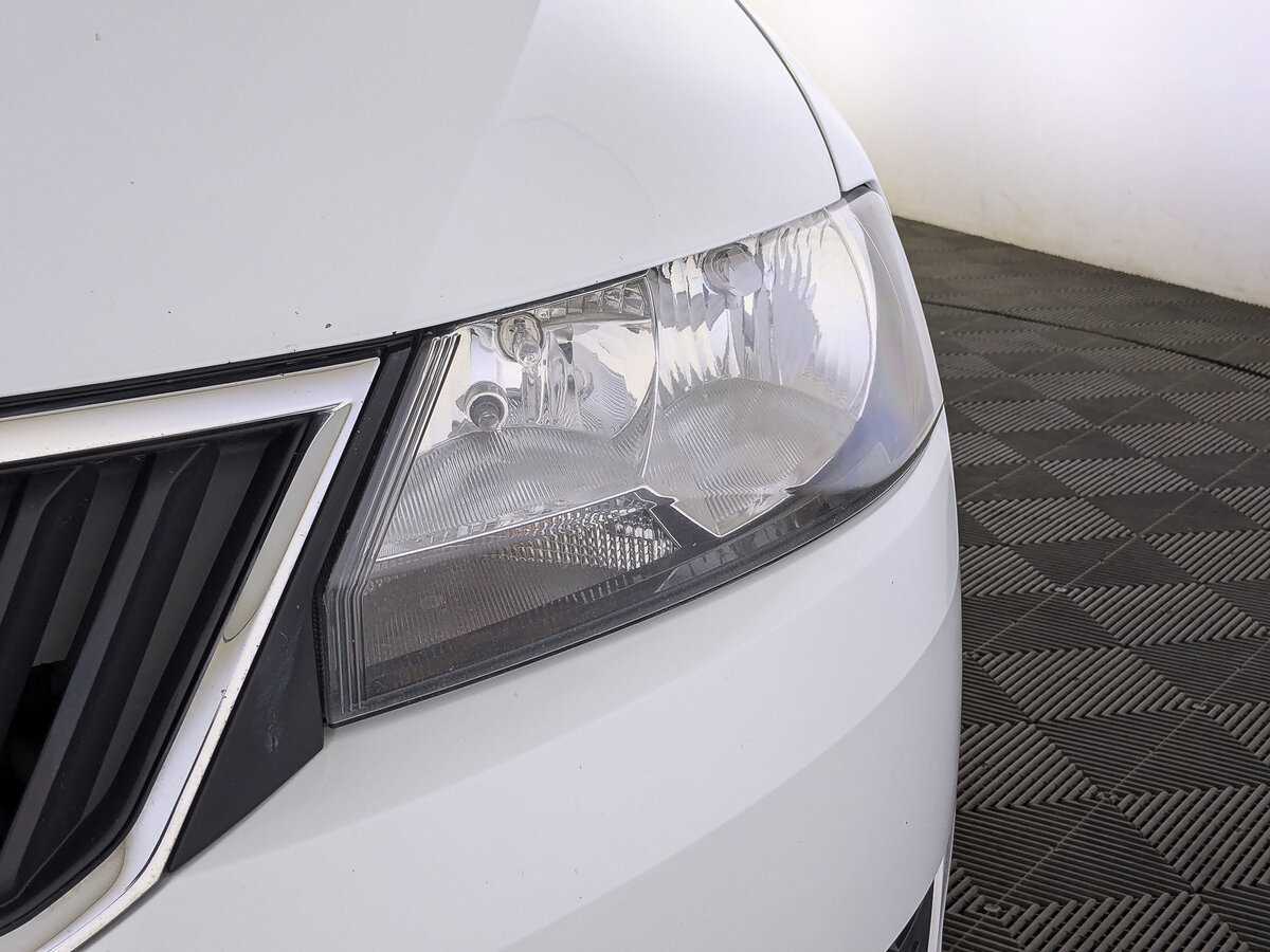 Б/У Шкода Рапид 2017 года. Фото: #10