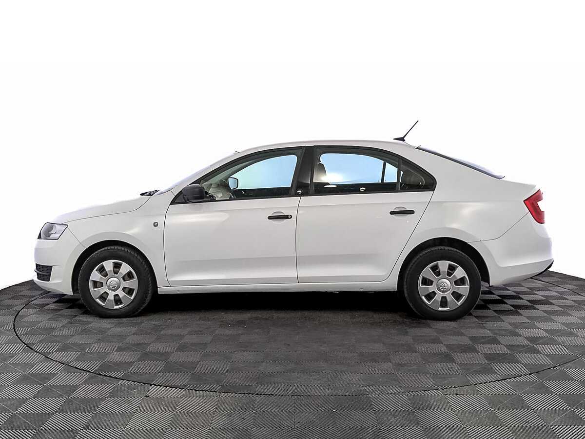 Б/У Шкода Рапид 2017 года. Фото: #7