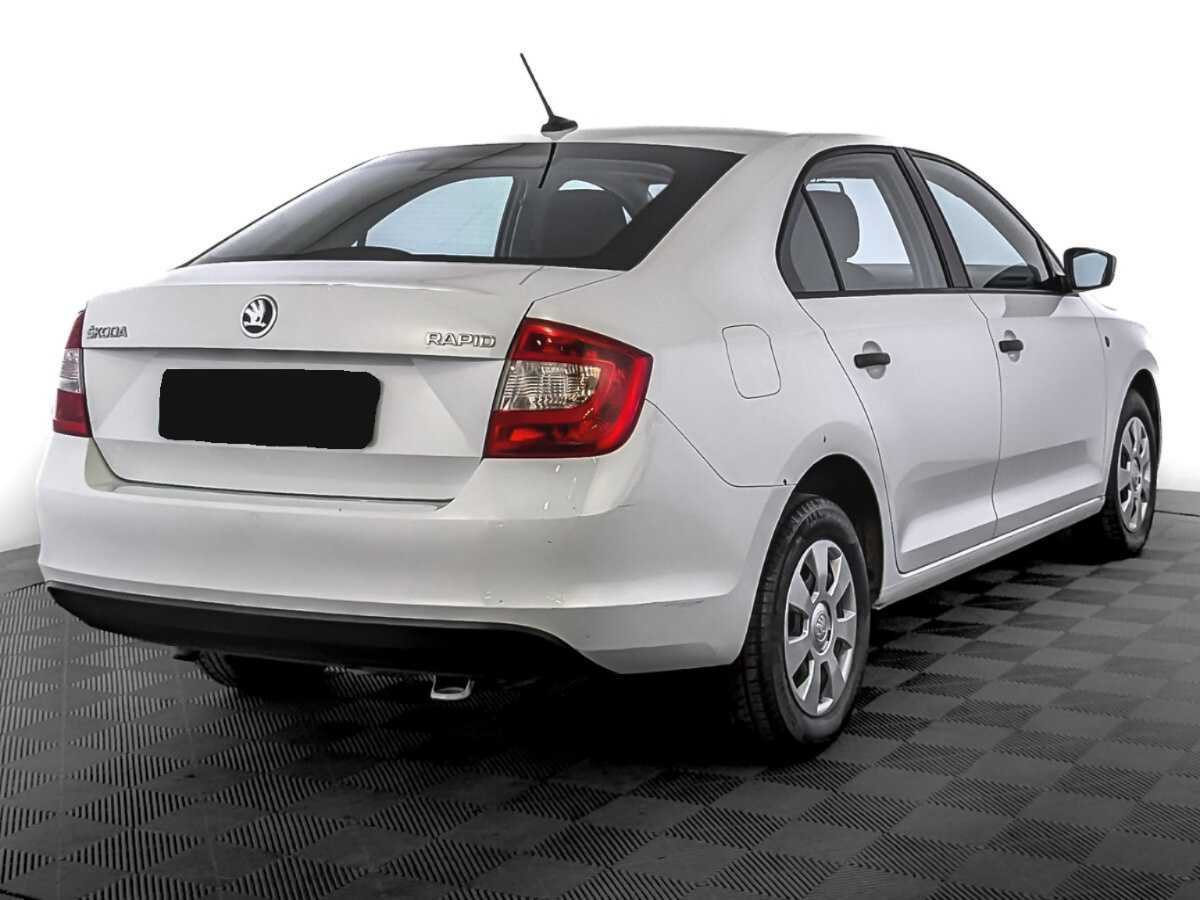 Б/У Шкода Рапид 2017 года. Фото: #4