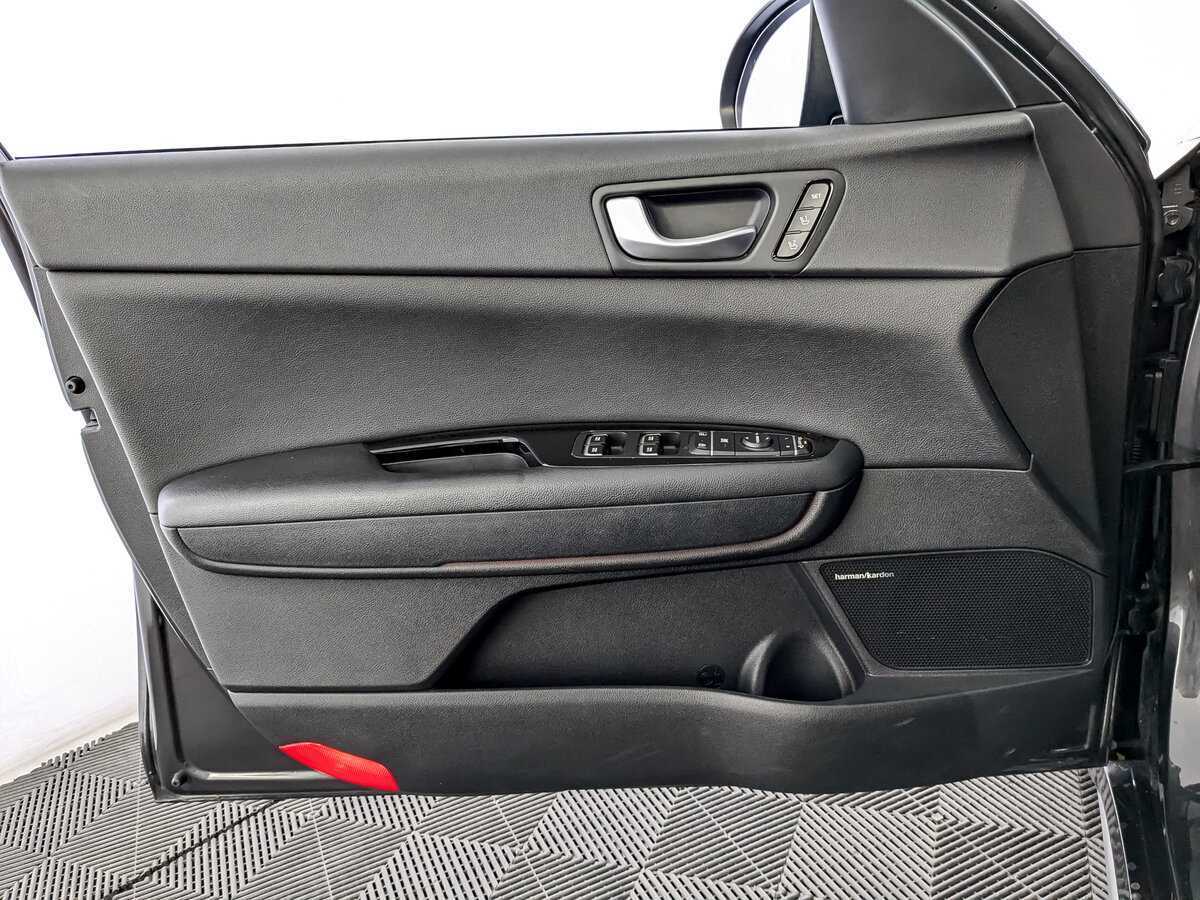 Б/У Киа Оптима 2018 года. Фото: #18