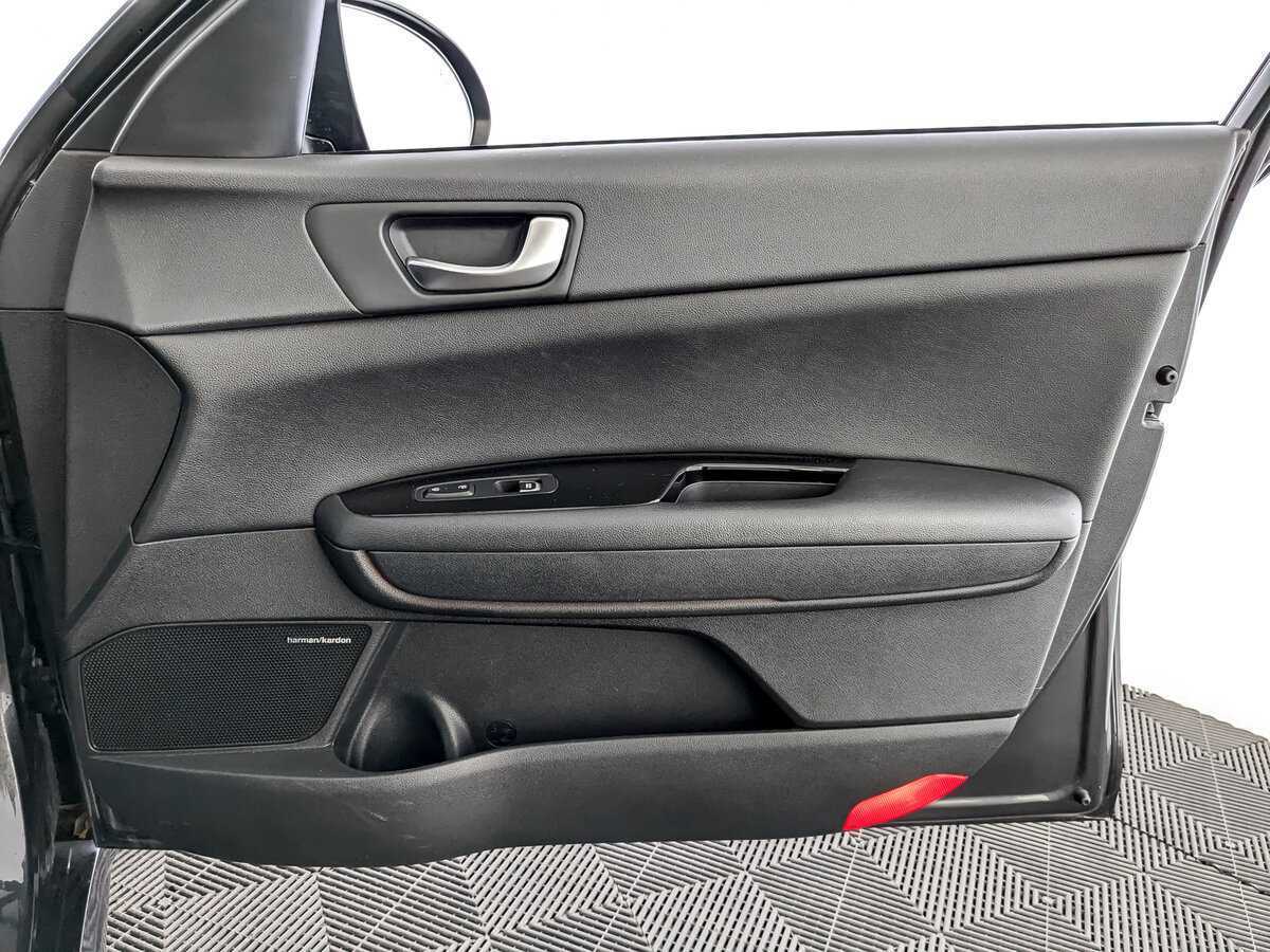 Б/У Киа Оптима 2018 года. Фото: #24