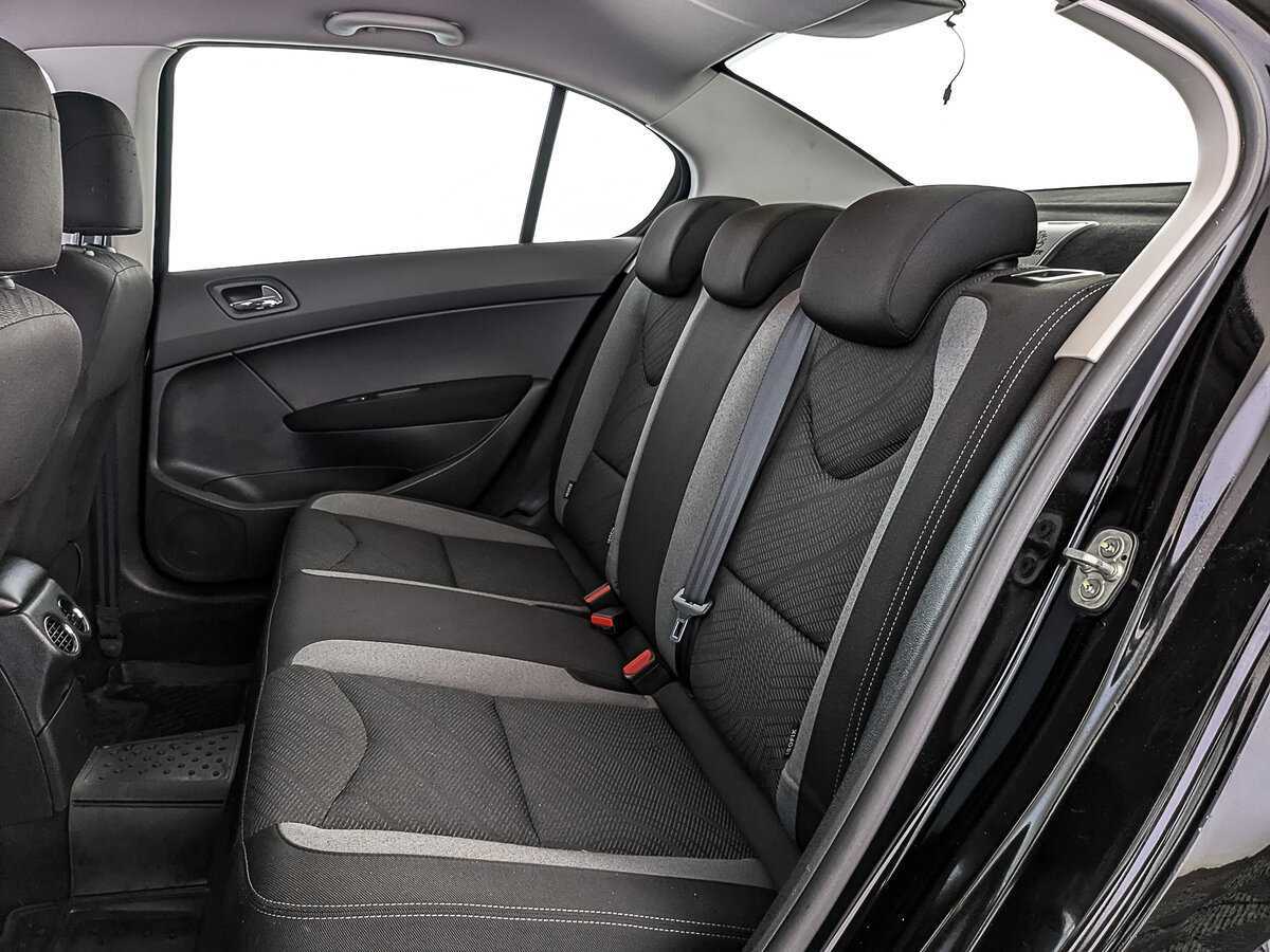 Б/У Пежо 408 2016 года. Фото: #15