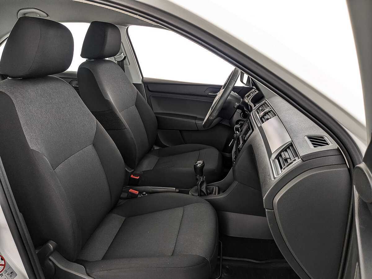 Б/У Шкода Рапид 2017 года. Фото: #20