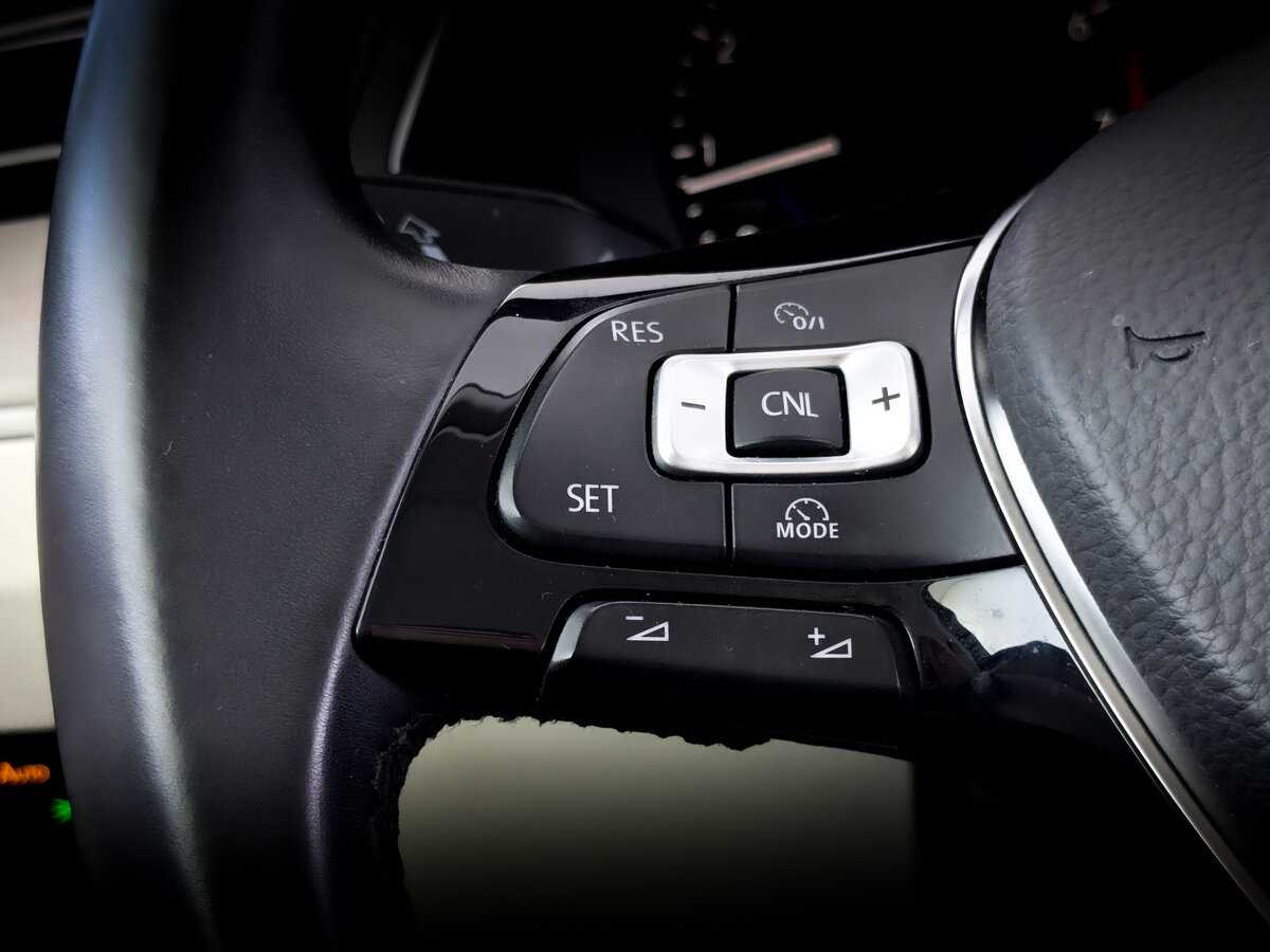 Б/У Фольксваген Пассат 2017 года. Фото: #27