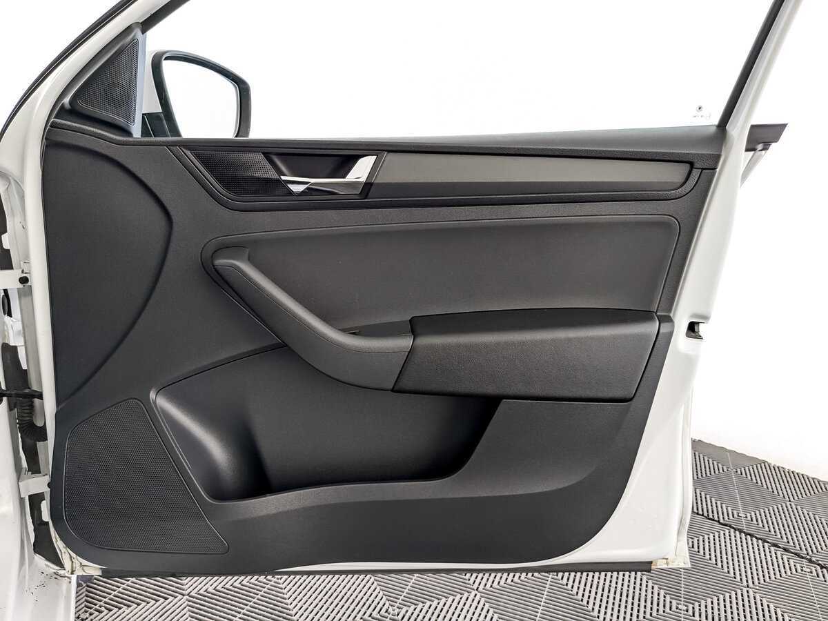 Б/У Шкода Рапид 2019 года. Фото: #22