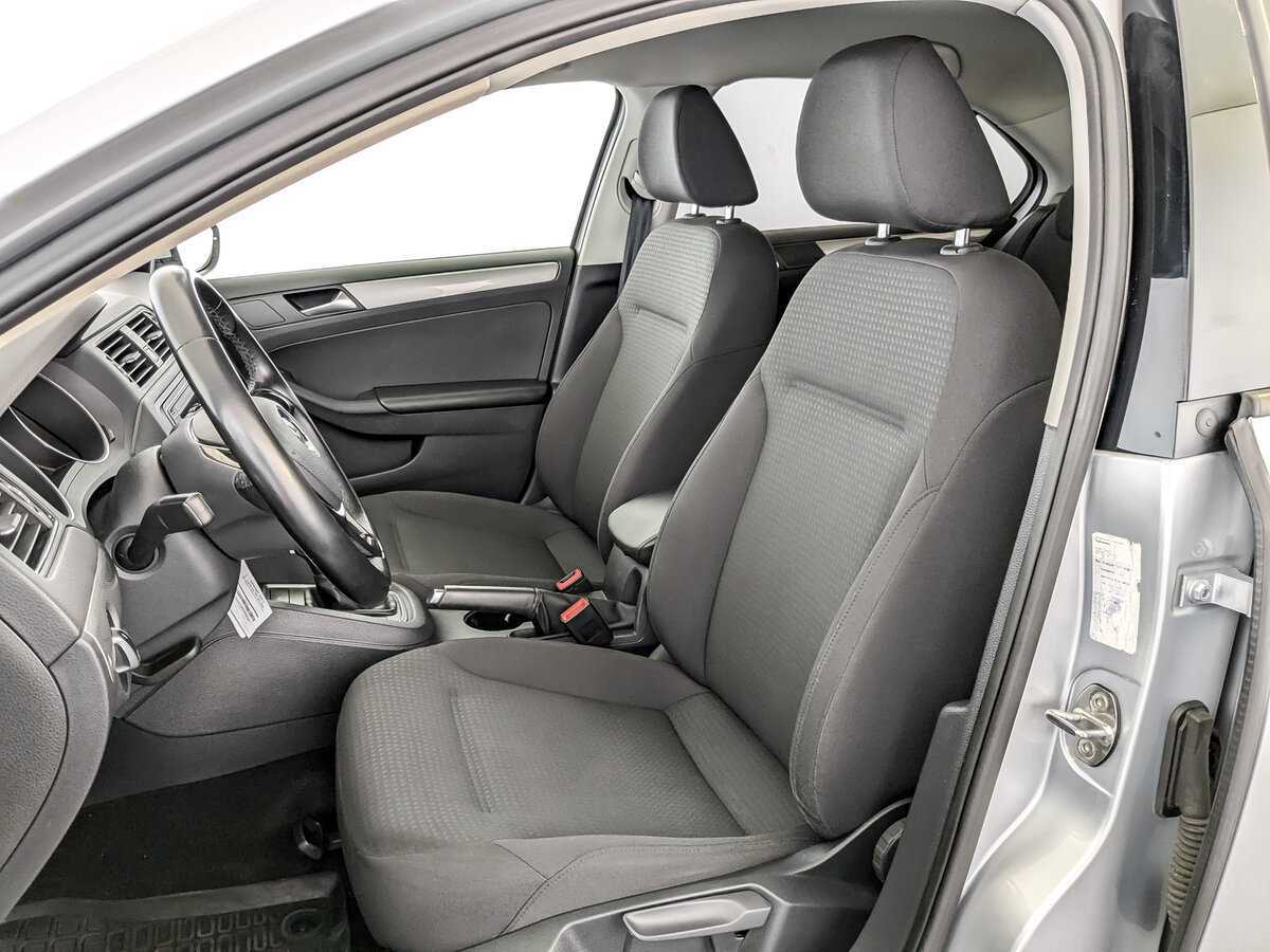 Б/У Фольксваген Джетта 2016 года. Фото: #19