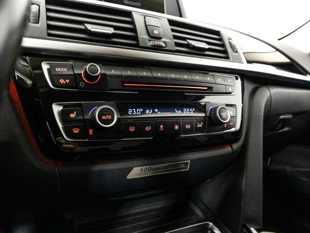 BMW 3 серии 2016 года с пробегом. Фото: #14