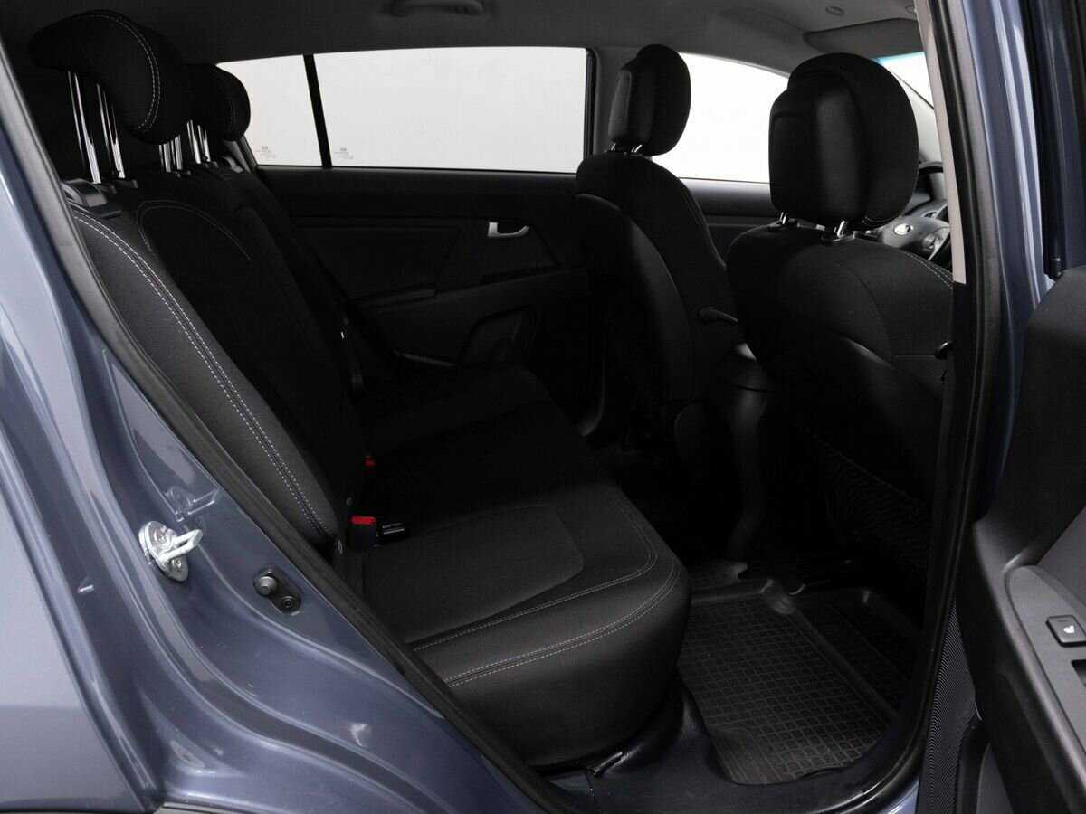 Б/У Киа Спортейдж 2015 года. Фото: #10