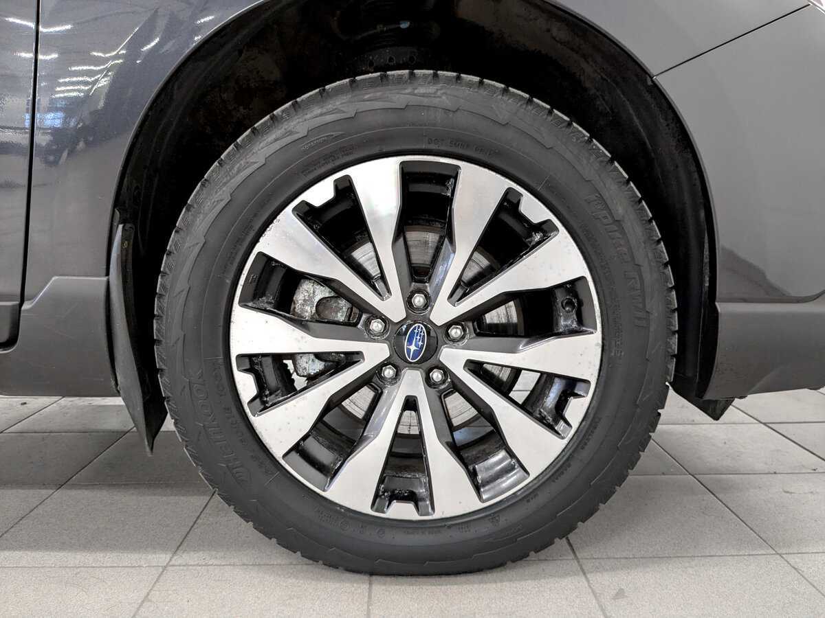 Б/У Субару Аутбэк 2015 года. Фото: #17