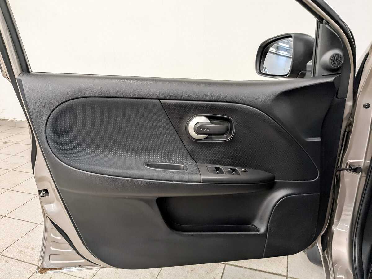 Б/У Ниссан Ноут 2013 года. Фото: #18