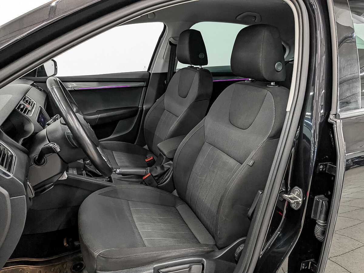 Б/У Шкода Октавия 2019 года. Фото: #17