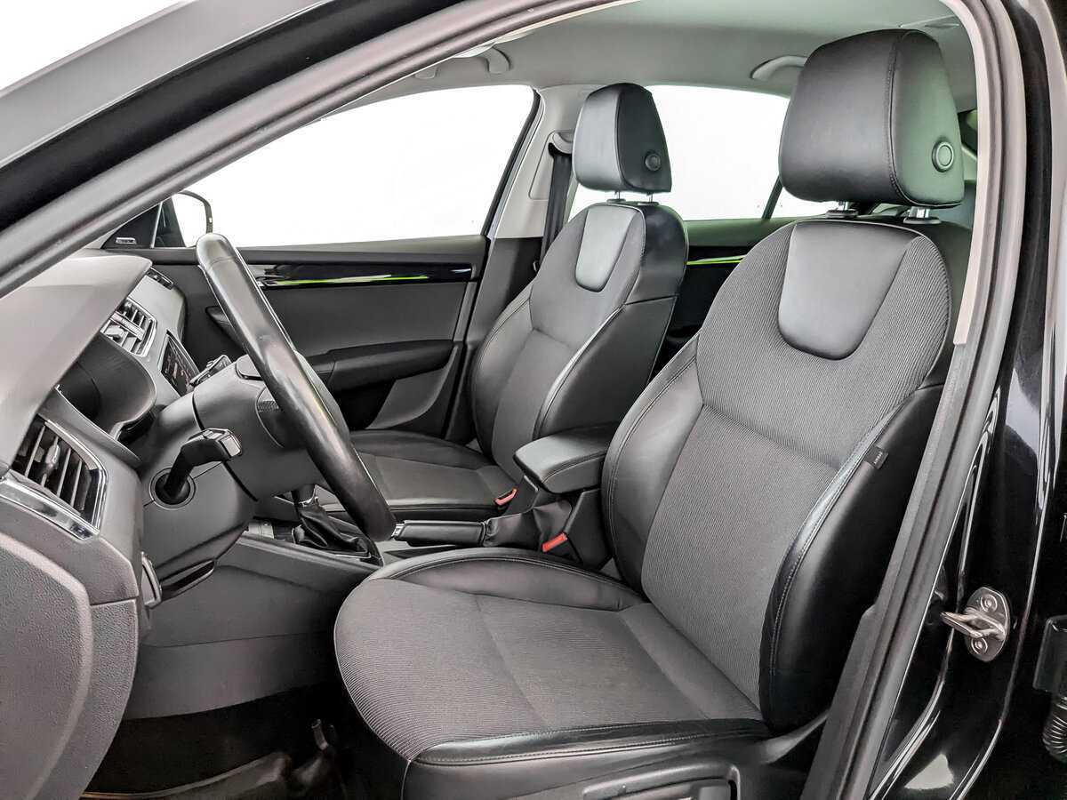 Б/У Шкода Октавия 2019 года. Фото: #19