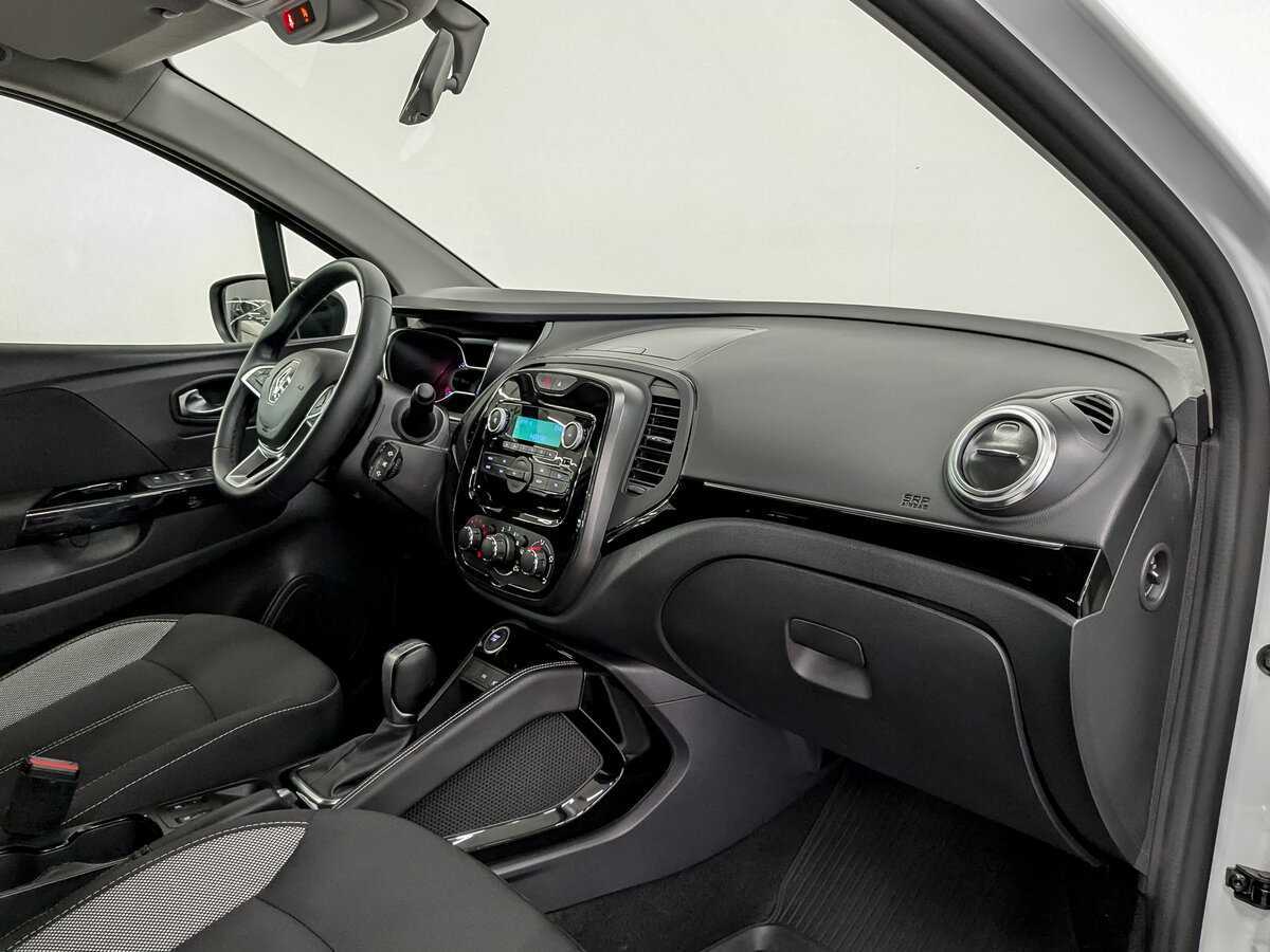 Б/У Рено Каптюр 2021 года. Фото: #10