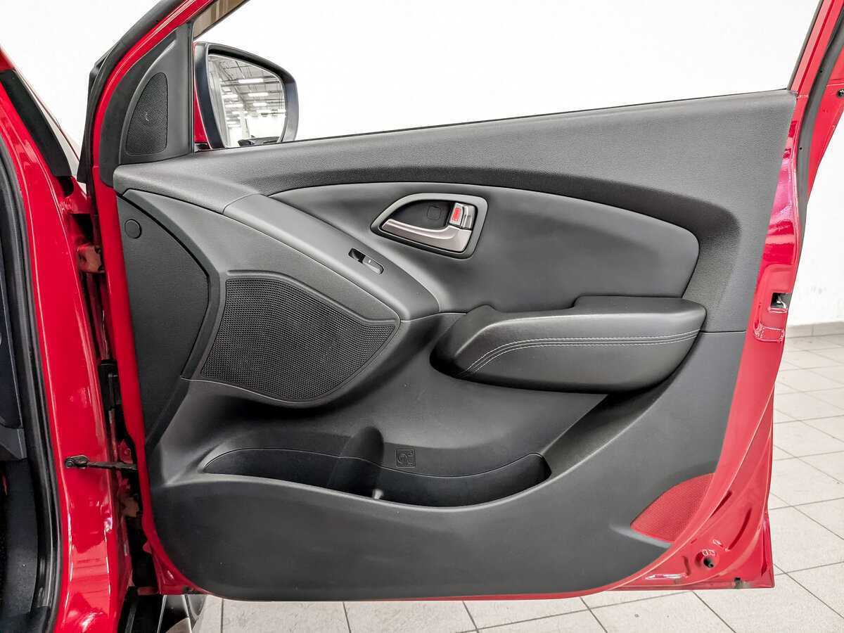 Б/У Хендай ай-икс35 2013 года. Фото: #20