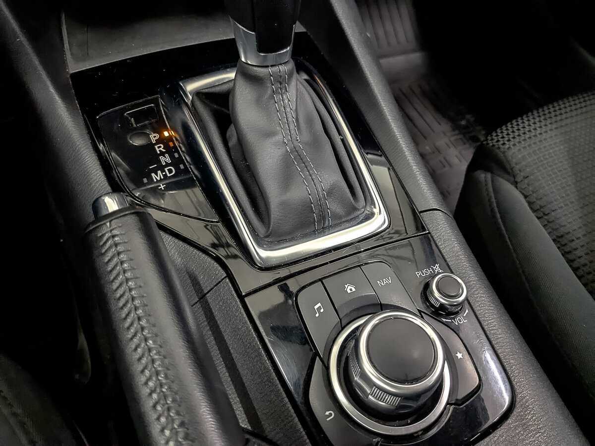 Б/У Мазда 3 2018 года. Фото: #24