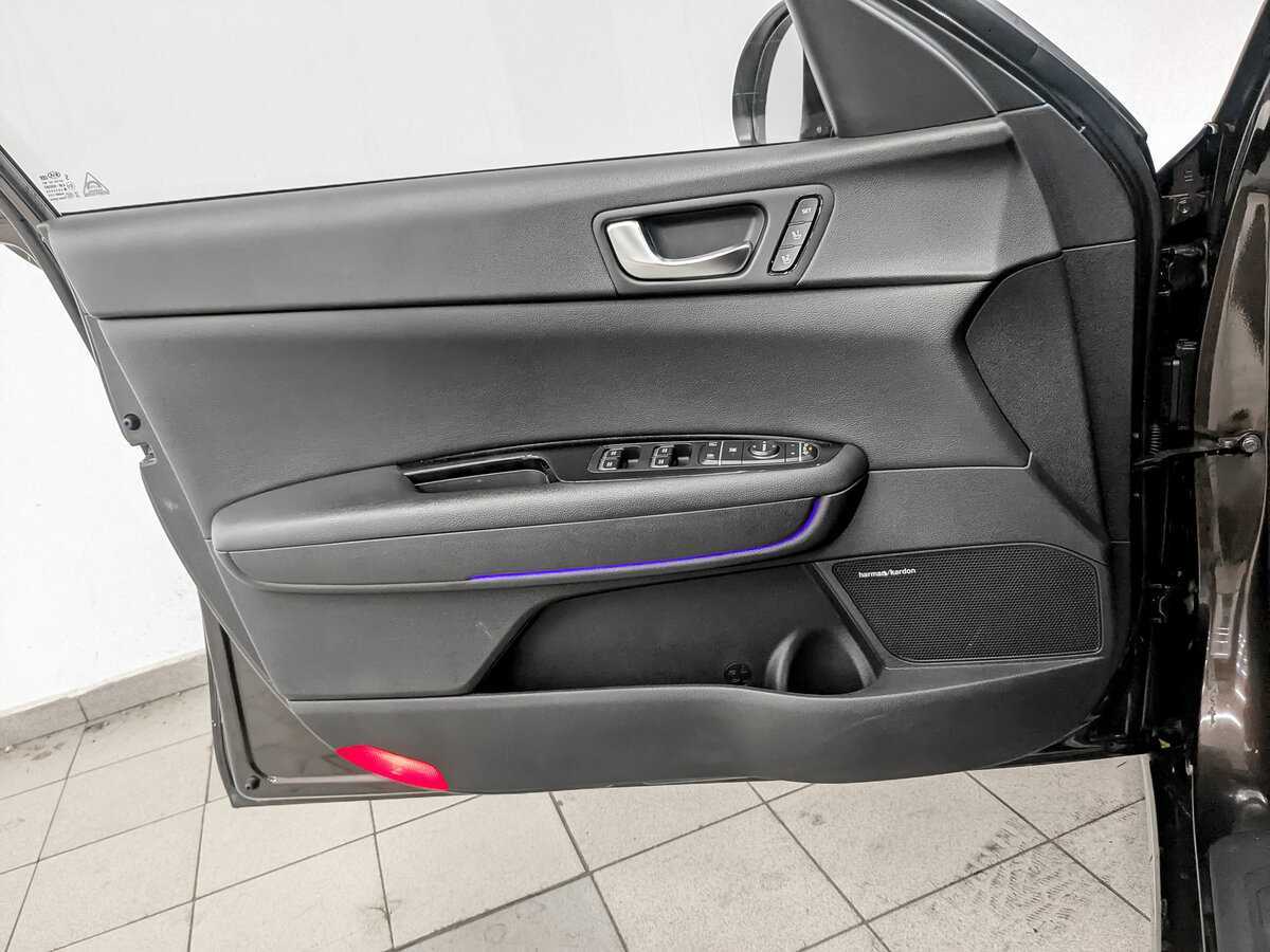 Б/У Киа Оптима 2019 года. Фото: #18