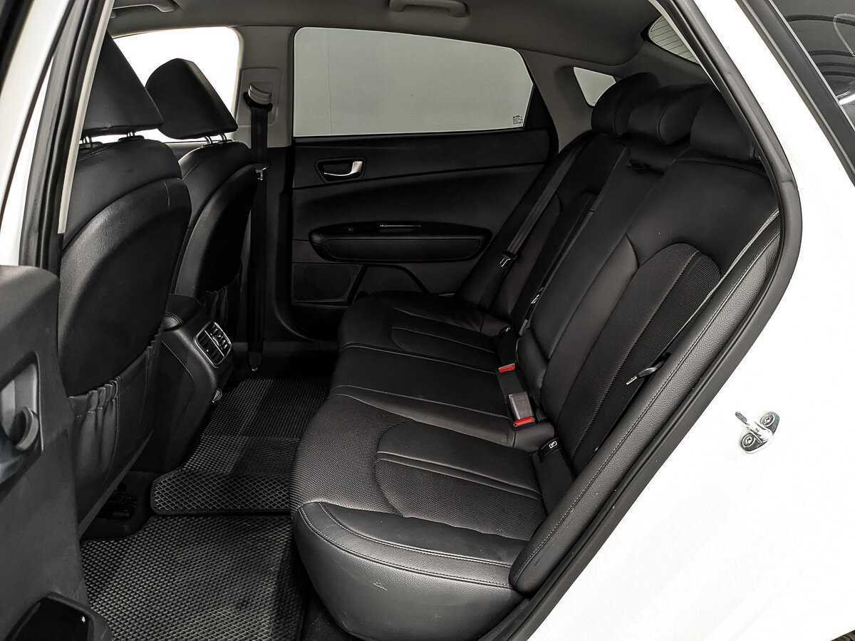 Б/У Киа Оптима 2020 года. Фото: #17