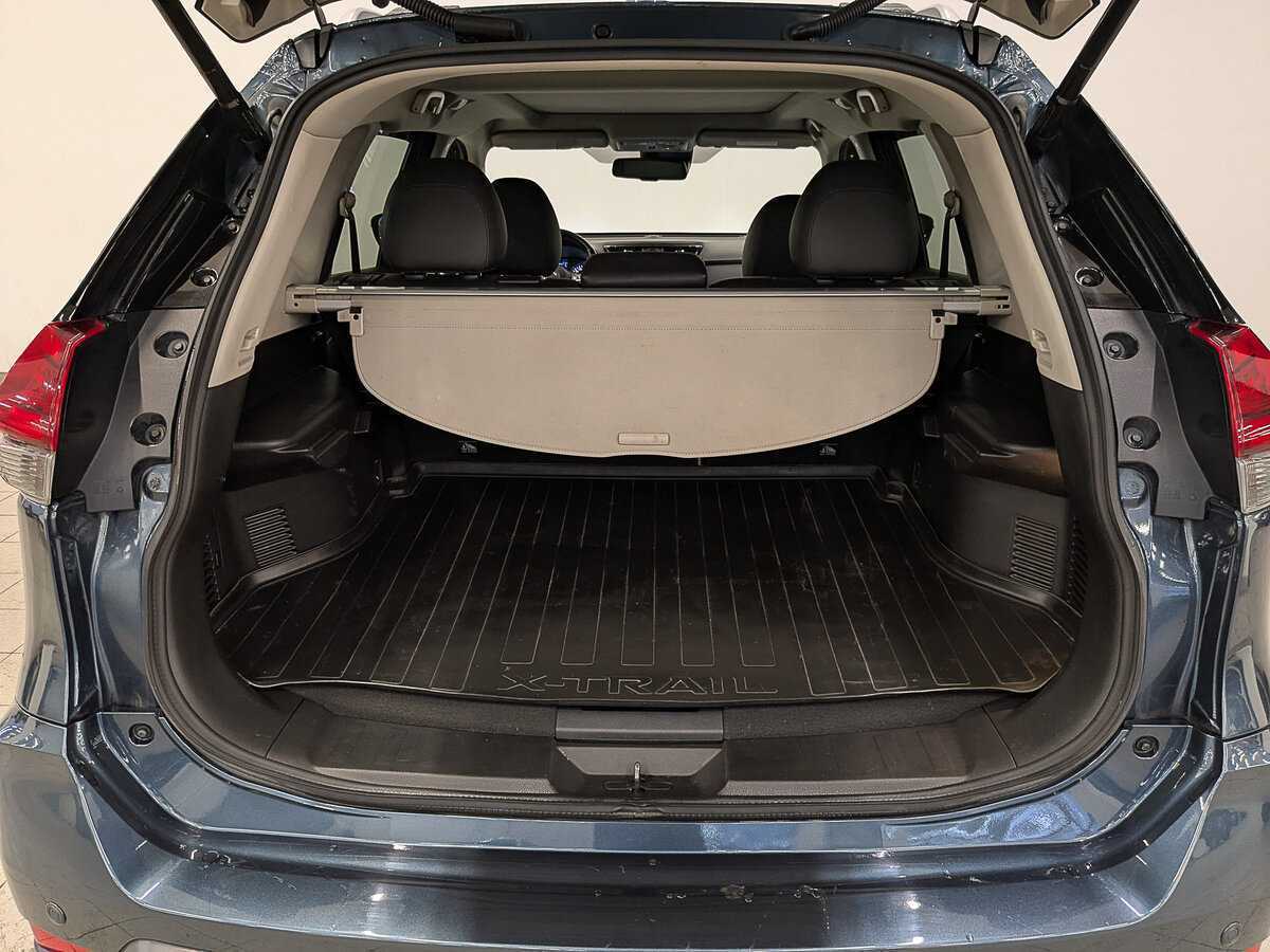 Б/У Ниссан Икс-Трейл 2019 года. Фото: #9