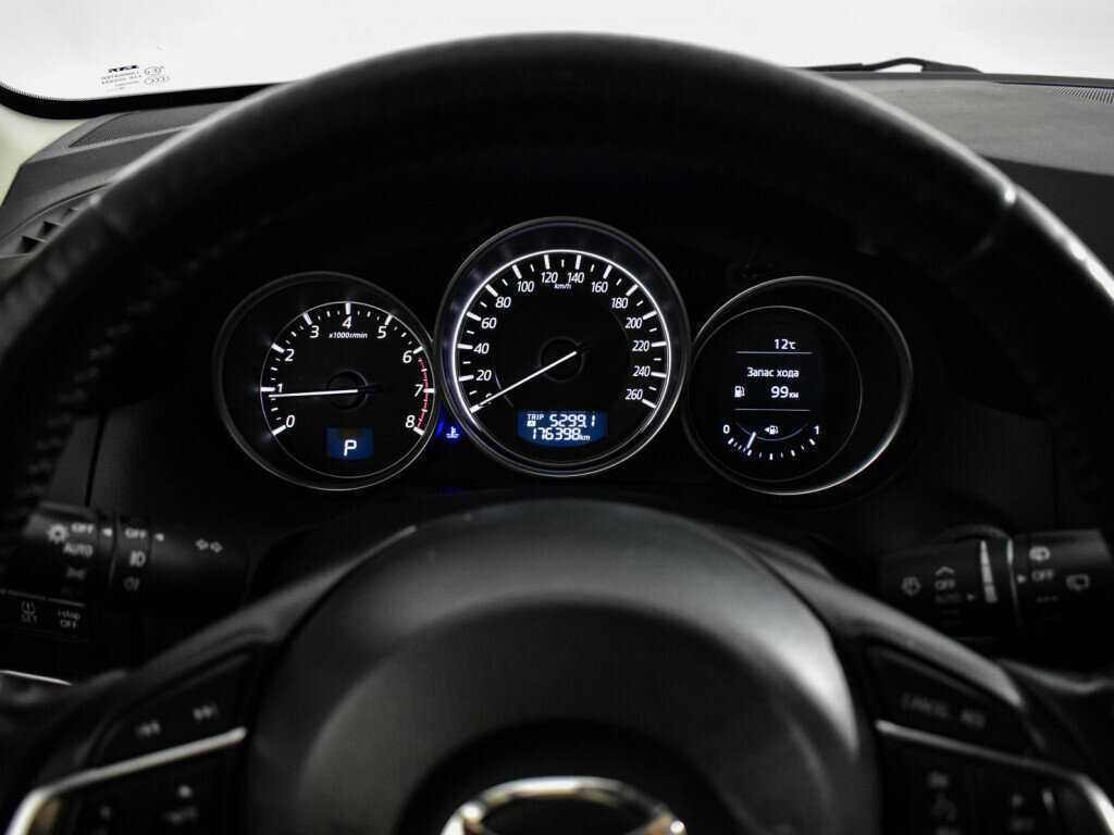 Б/У Мазда Ц-Икс-5 2016 года. Фото: #18