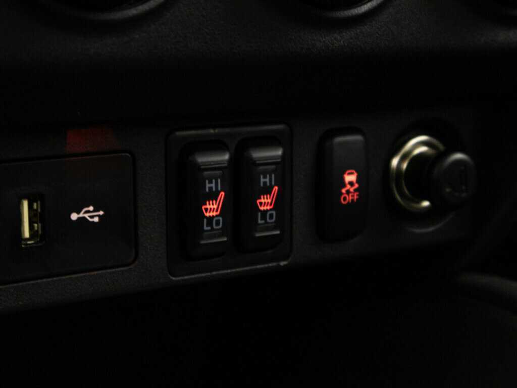 Б/У Митсубиши АС-Икс 2019 года. Фото: #17