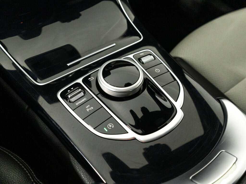 Mercedes-Benz C-Класс 2017 года с пробегом. Фото: #13